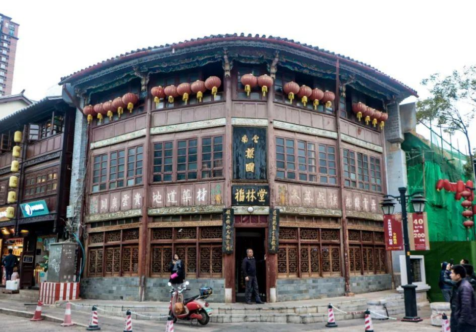 昆明值得一去的老街历史悠久古韵十足距今已有900多年历史