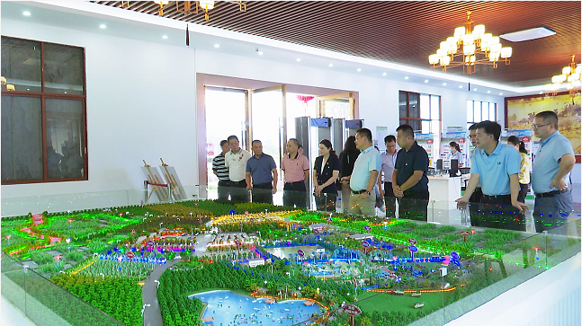 吴红媚表示,南雄的好经验好做法值得学习借鉴,两地