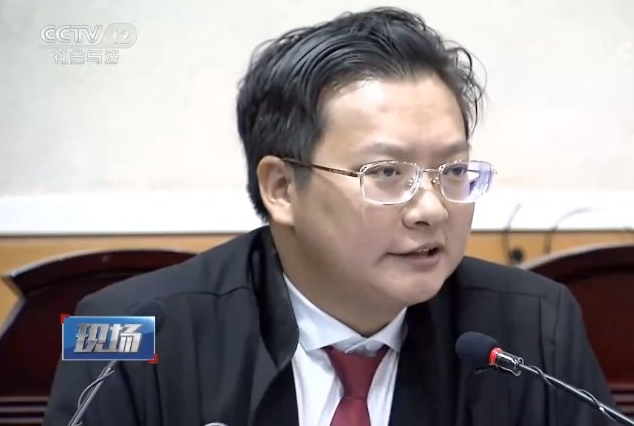 谁是周兆成口中:别有用心,为了一己之私利,硬生生地将其编造成狗血剧