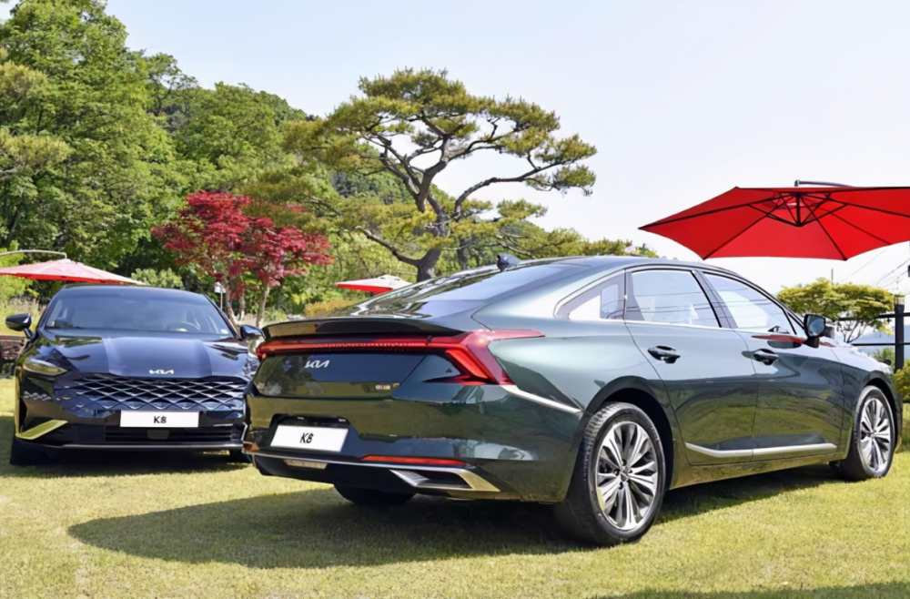 起亚k8实车体验雅阁迈腾的价位豪华感却媲美红旗h9