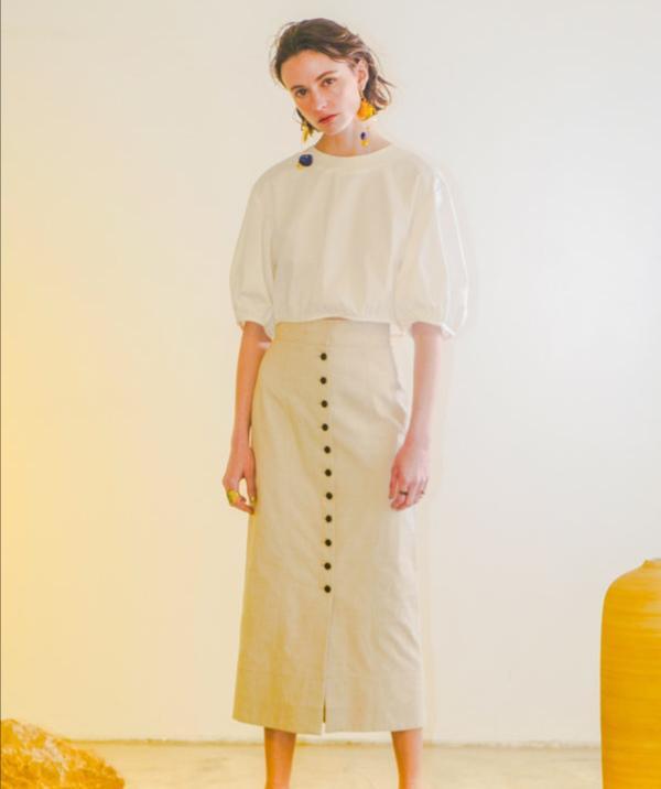 "长直袖"衬衫太普通,今年"泡泡袖"衬衫超火,复古又有女人味