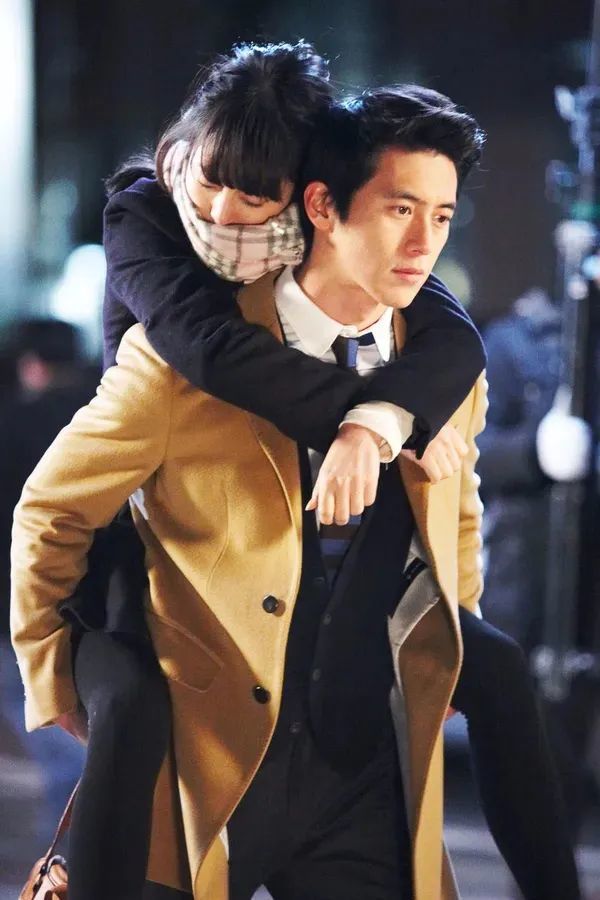 住着大house迷晕小鲜肉作到被全网黑的她现在为啥这么爽