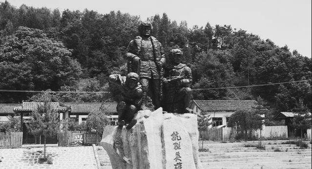 1934年,杨靖宇领导抗日联军独立师来到桓仁县仙人洞村,开辟以老秃顶子