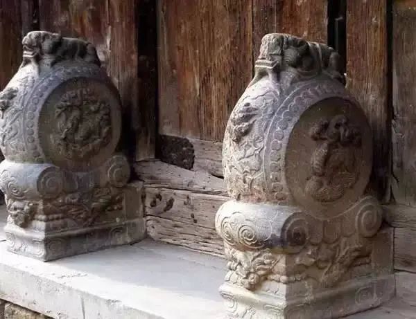 老北京四合院的门墩儿一看就知道这家是文官还是武官