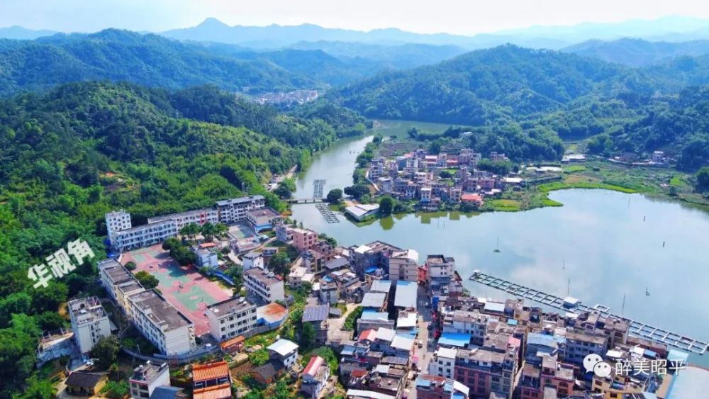 你好这里是昭平县马江镇古袍村