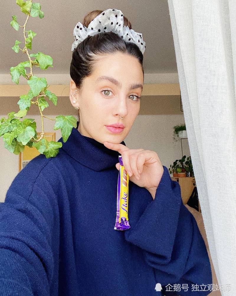 环球美女30岁的阿西亚法拉吉时尚的科威特模特和时装设计师