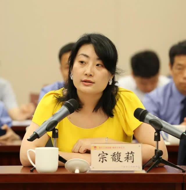 百亿富婆宗馥莉38岁至今0恋爱史父亲公开征婚男四肢健全