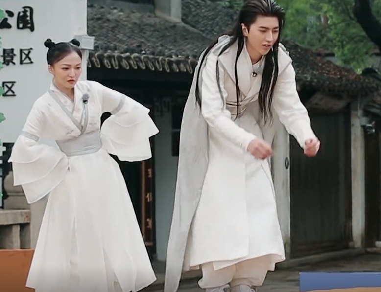 社会摇排行_“社会摇一哥”上位史,土俗文化离经叛道,太过高调终于永久封号