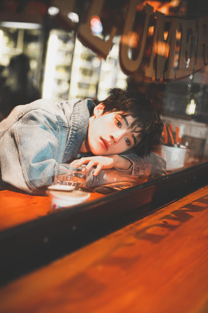 那就等以后惊艳所有人的姚景元吧