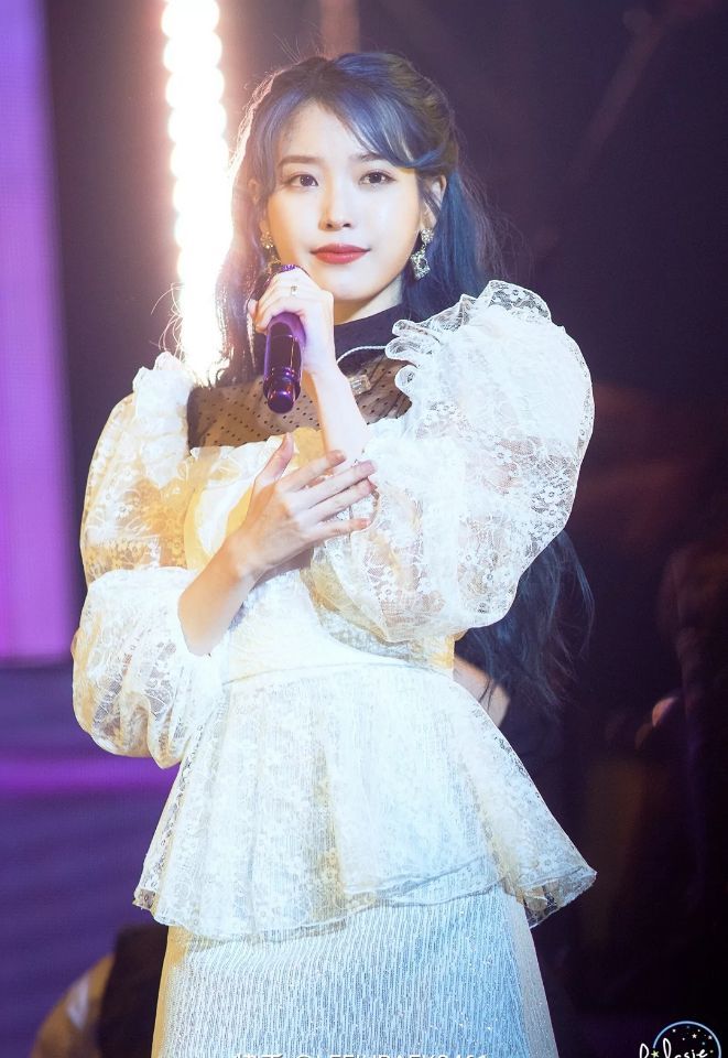 iu李知恩绝美壁纸分享甜美的在逃小公主