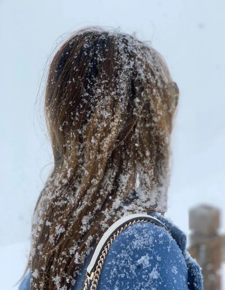 这里还在下雪!_腾讯新闻
