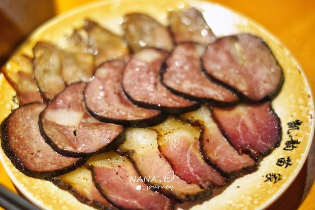 到贵州旅行,怎么能少了当地特色美食?民族风情的美食充满惊喜