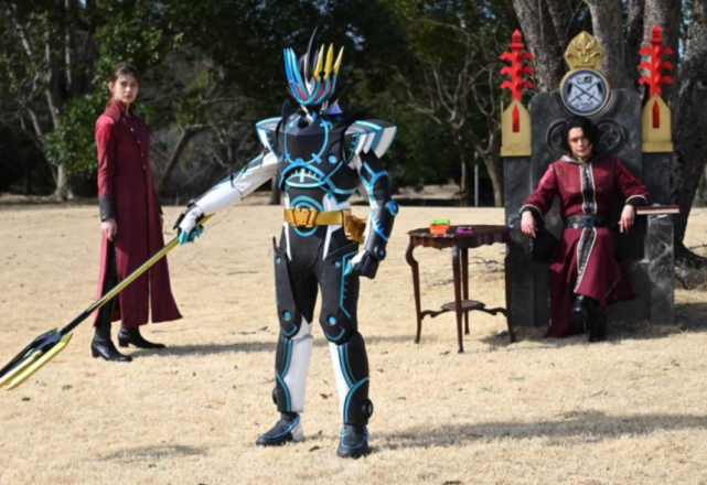 假面骑士圣刃剑斩暴力碾压贤人反被不死鸟毁灭飞羽真觉醒圣主封神