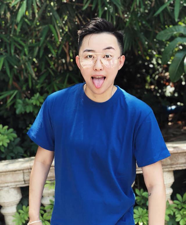 千万身价叶海洋跳过结婚携50万自己生5国混血又当爹又当娘