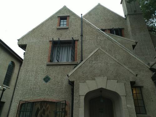 建于清末民初,属中式平房,浙江省杭州夏衍故居