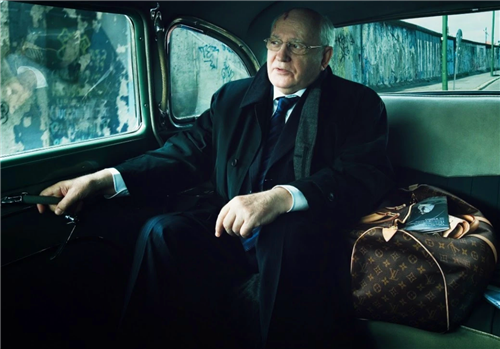 历史课本上 目前还健在人世的人物 你知道还有哪些吗 全网搜