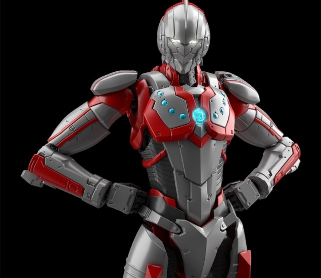 机动奥特曼:佐菲装甲看起来很酷炫,渲染图出现了穿模,类似初代