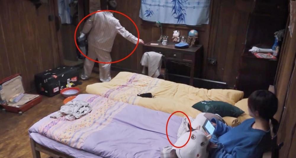 女生宿舍还东西,结果杨紫发现自己的睡衣居然和张艺兴是一模一样的,这