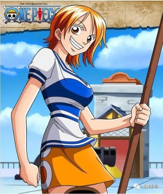 而这位泰勒·理查森在身材上几乎和动画中的娜美一致,同样的短发和