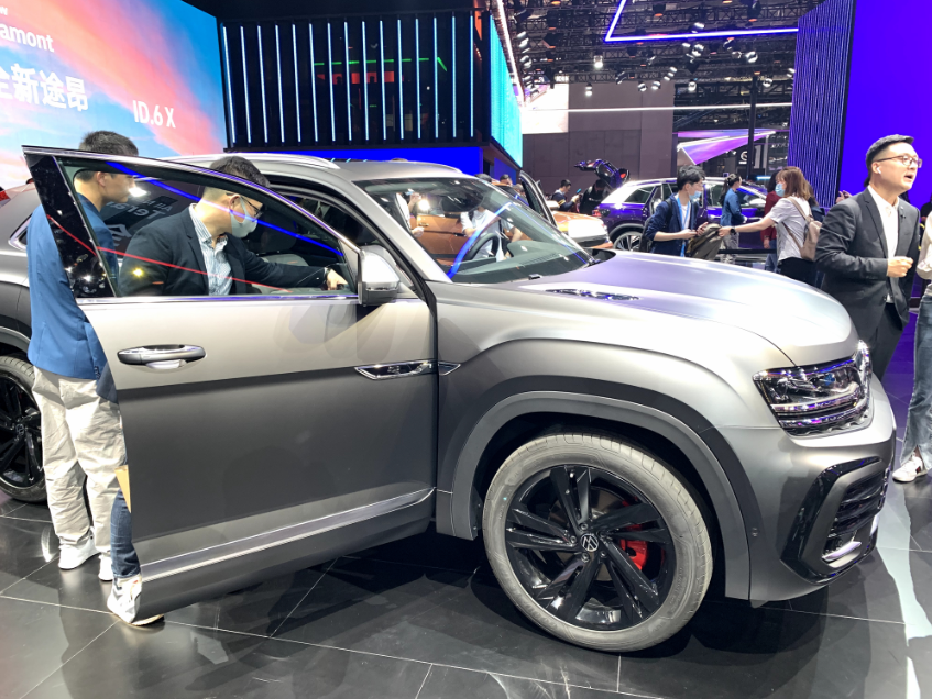 大众途昂x亮相车展五座大空间轿跑suv中期改款改了哪里