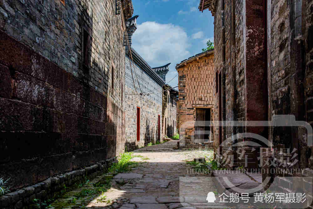 广东南雄市最大的乡镇,姓氏文化古老独特,传统村落古建筑众多