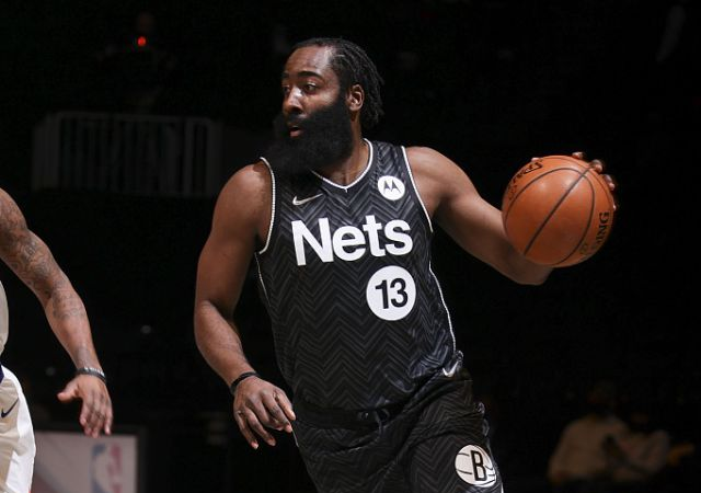 nba 哈登或遭殃！NBA收益下滑酝酿改革 欲解决非自然投篮动作造犯规