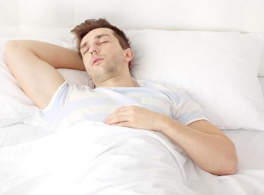 男性早上起床,若这3个地方变"硬",说明肾不错,可自行对照