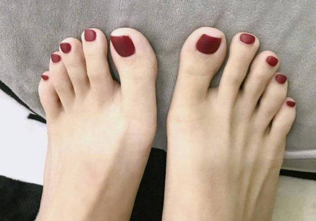 女人有没有衰老,"脚"或会先知,这一项运动或帮你保持年轻