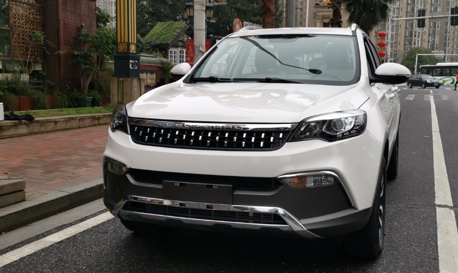 7万多就能开走都市豪车,猎豹汽车新cs10惊艳上市