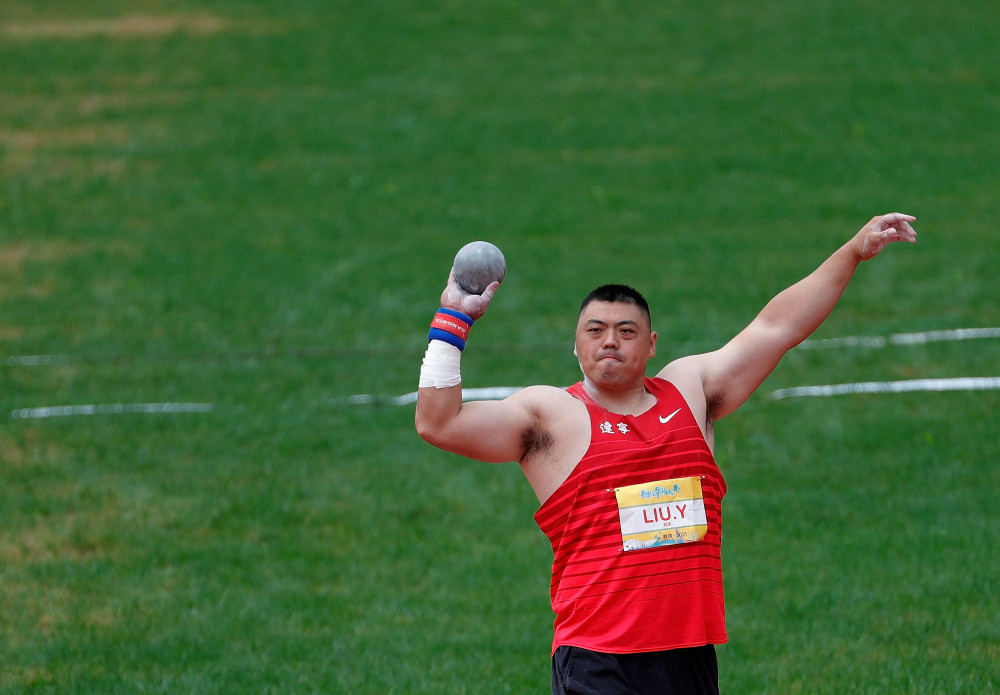 (体育)田径——"相约幸福成都"田径邀请赛:男子铅球决赛赛况(3)