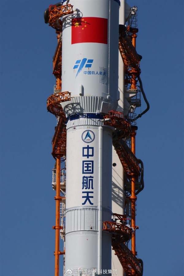 中国航天喜事连连空间站第二发来了天舟二号货运飞船已到发射区