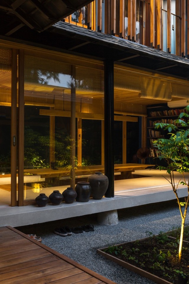 越南古朴的景观小庭院建筑