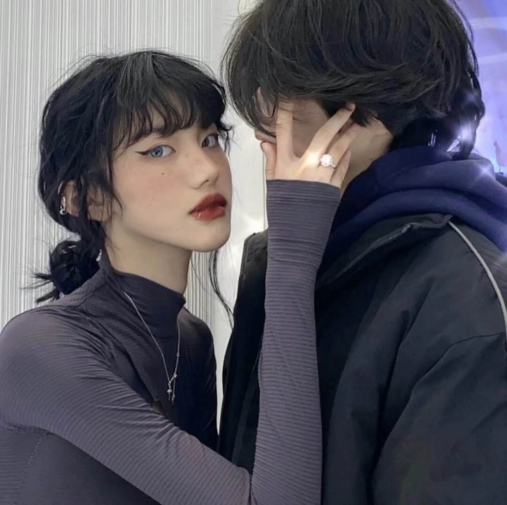 情侣头像错过了但你以后爱上的人必须是我