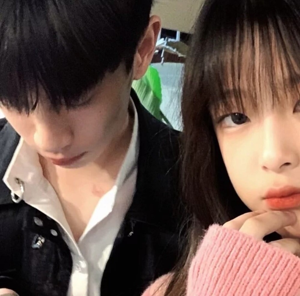 情侣头像‖两个人走会很有趣但一个人走会很快