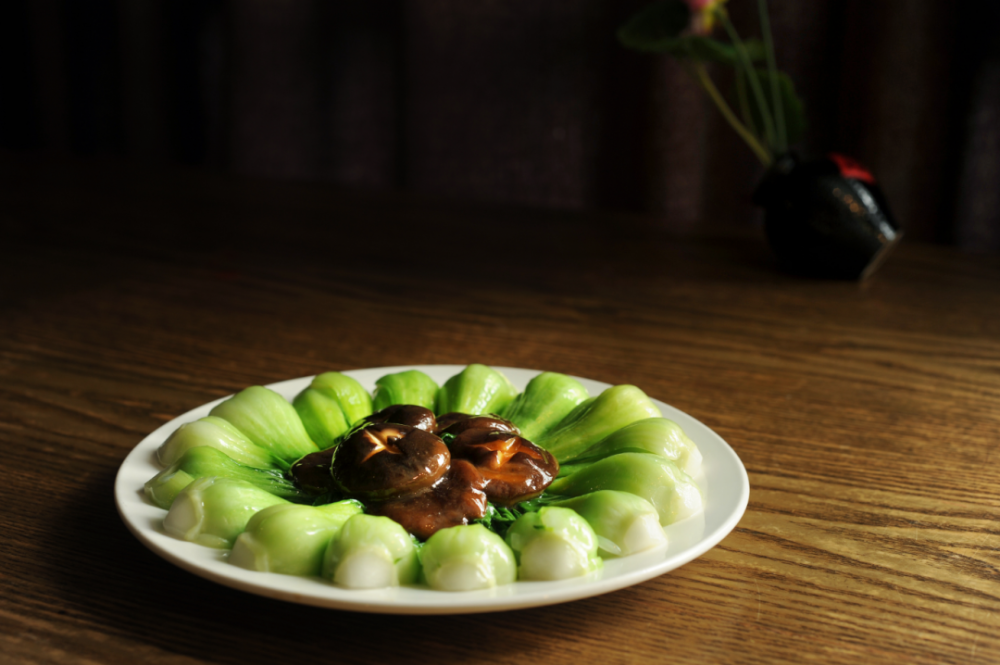 探营旅发会茶叶入菜一菜一情浮梁茶宴解乡愁