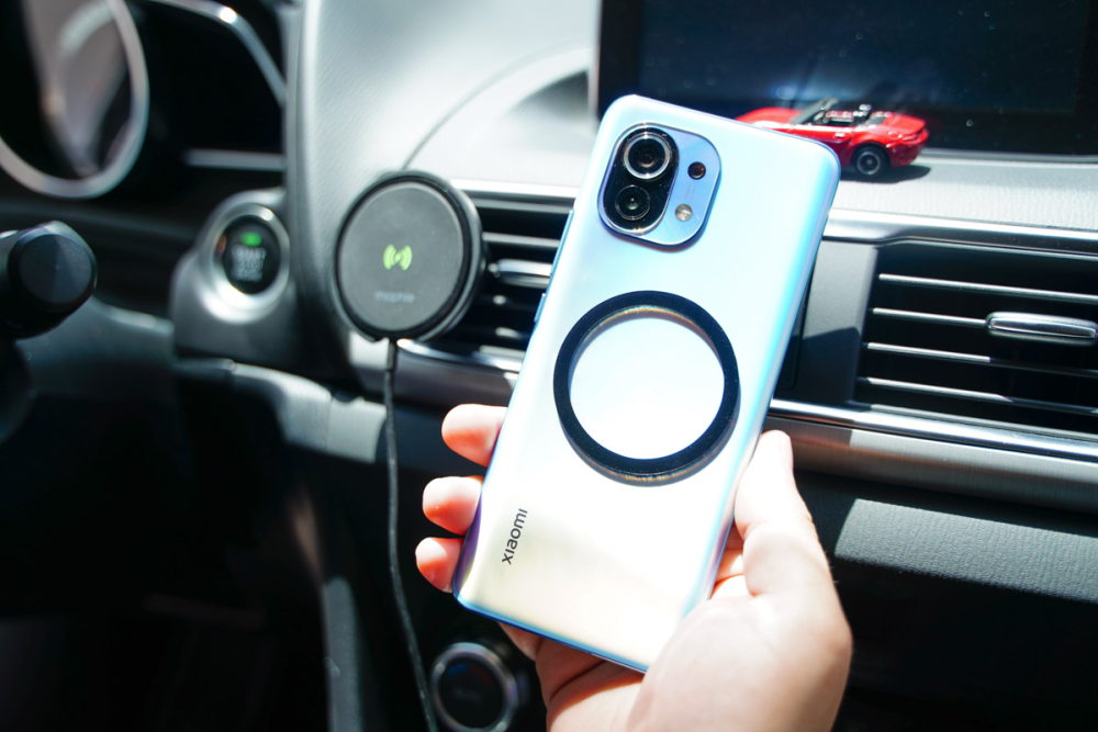 一个充电套装多种使用场景 Mophie车载磁吸无线充电器上手体验 腾讯新闻