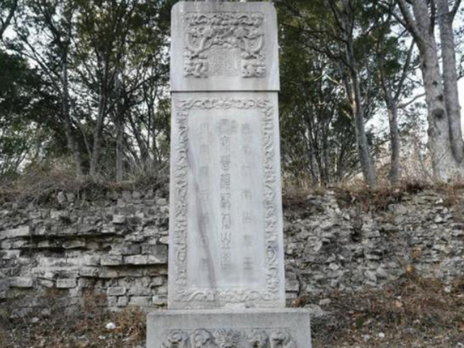 被顺治鞭尸又被直系子孙掘坟盗墓摄政王多尔衮的凄惨身后事