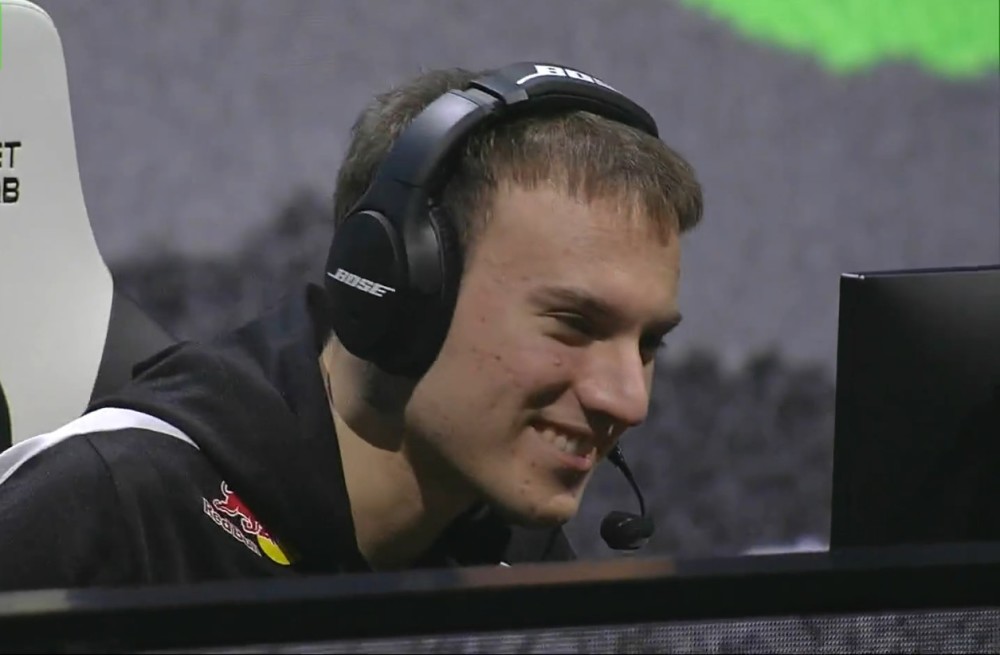 c9拿下对抗赛首胜,perkz状态依旧堪忧,出线形势严峻