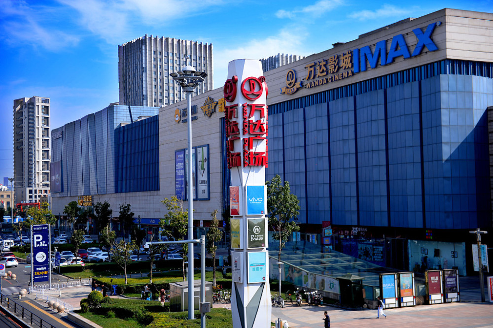 大家最近讨论比较多的就是夷陵万达和吾悦广场相隔这么近,会不会有