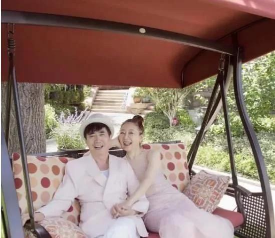 令范明高兴的是,继子长大后走上了从军的道路,更是获得很大的成功