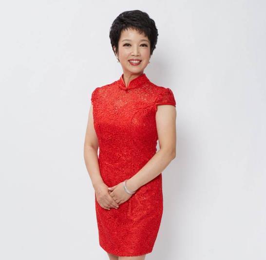 黄薇:在央视主持多年不火,靠扮演周总理妻子,成圈内红人