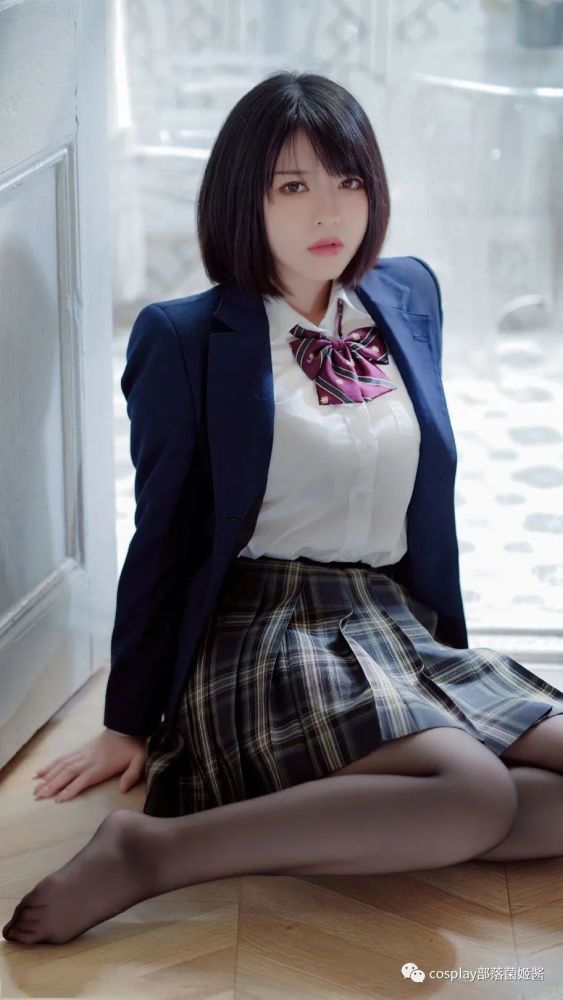 jk制服: 軟萌的春季日系制服妹子