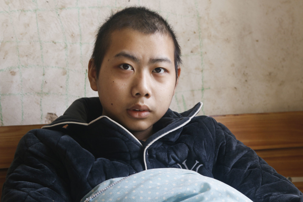 单亲父亲带重症儿苦撑两年儿子来生还做父子以报养育之恩