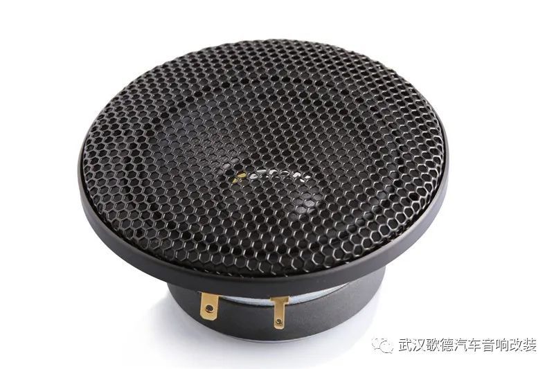 豪华的个人演奏厅 武汉歌德奔驰ml400汽车音响改装_腾讯新闻