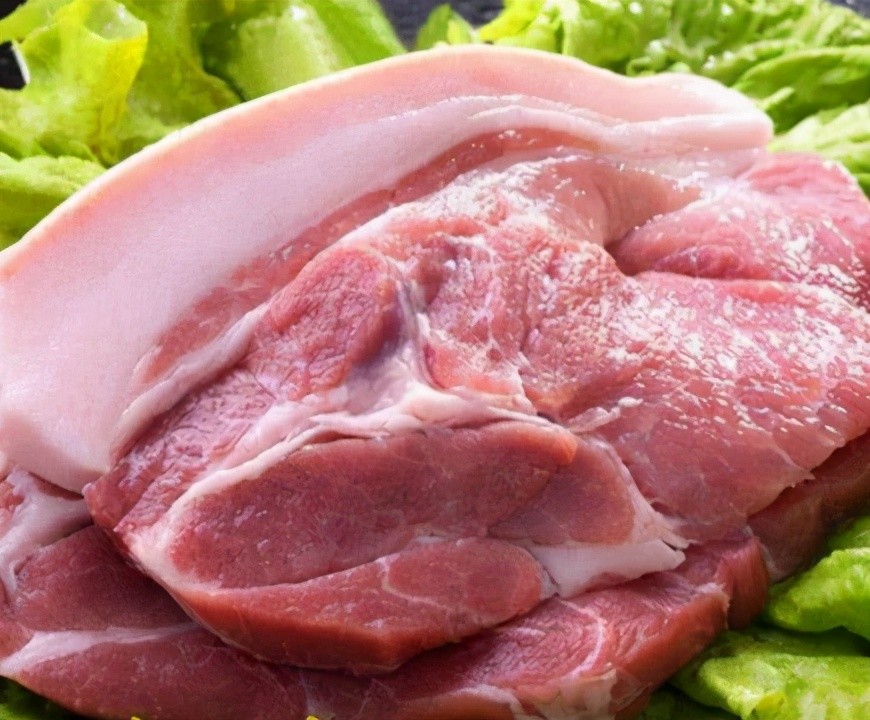 猪的前腿肉好还是后腿肉好40年养猪户教你一招以后别乱买了