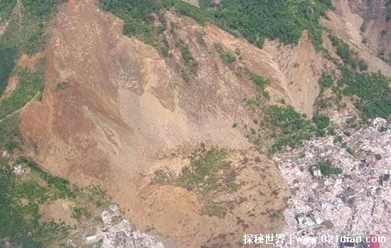 汶川地震前一天的前兆据说出现地震云预知专家回应无法确定