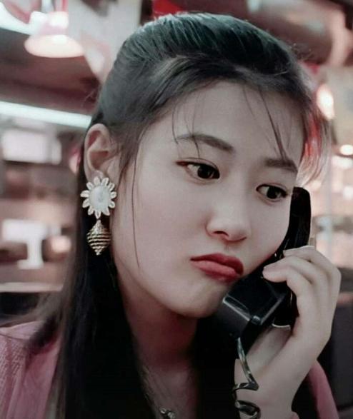 陈宝莲:17岁被迫成艳星,遭干爹抛弃癫狂,自杀后儿子得王菲呵护