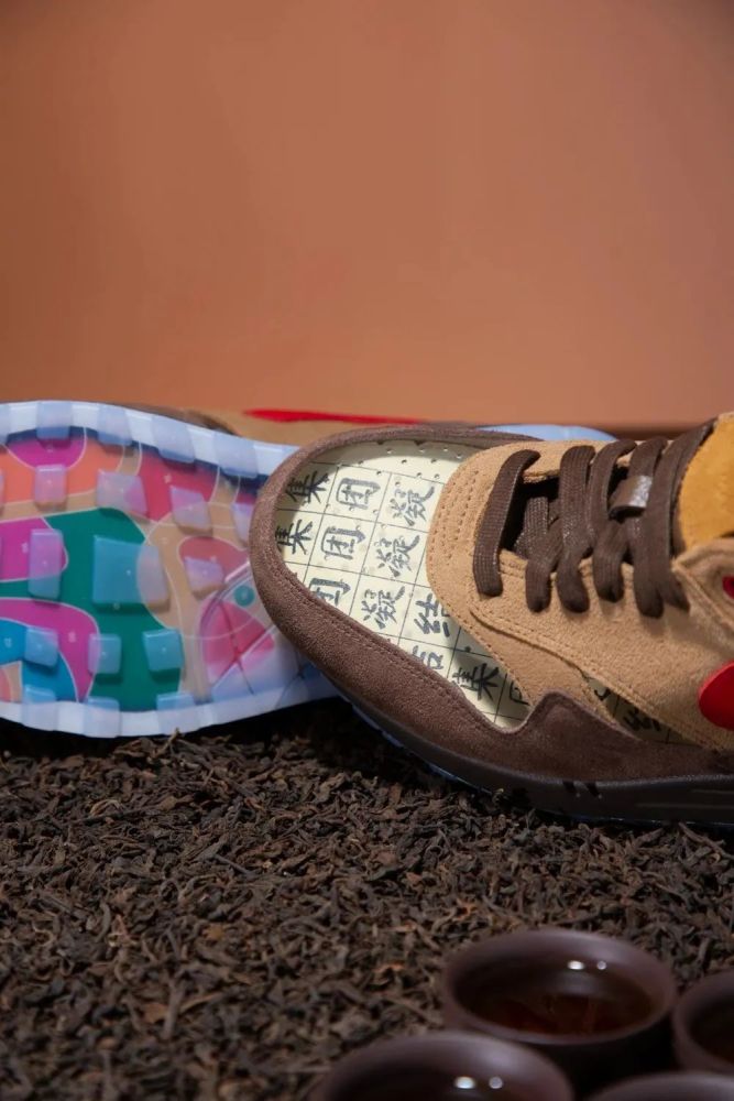 冠希死亡之吻"cha"官宣!本周发售先到先得!_腾讯新闻