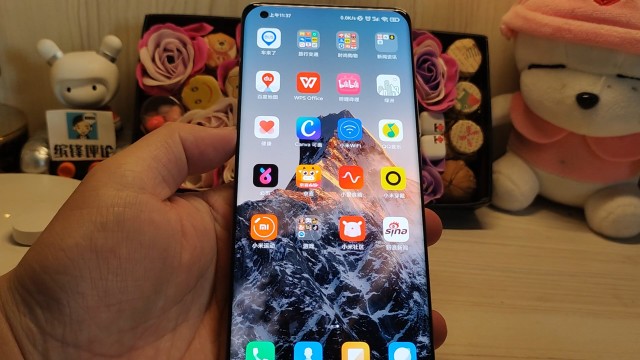 小米11pro实测小曲率曲面屏手机日常用起来感觉如何