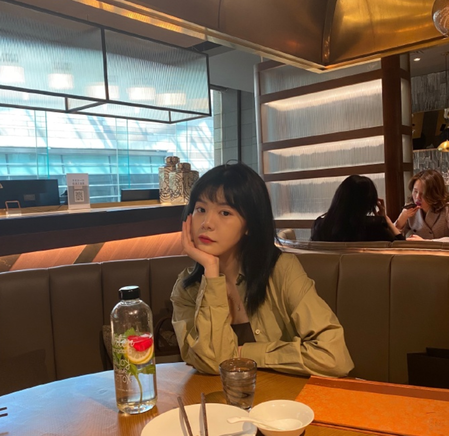 网红半阳被曝出轨旗下艺人本尊甩锅孕妻太敏感暗示将净身出户